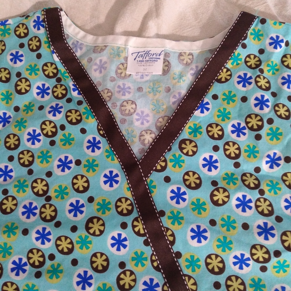 TAFFORD Nursing Nurse's Scrubs Scrub Top M - Picture 3 of 4